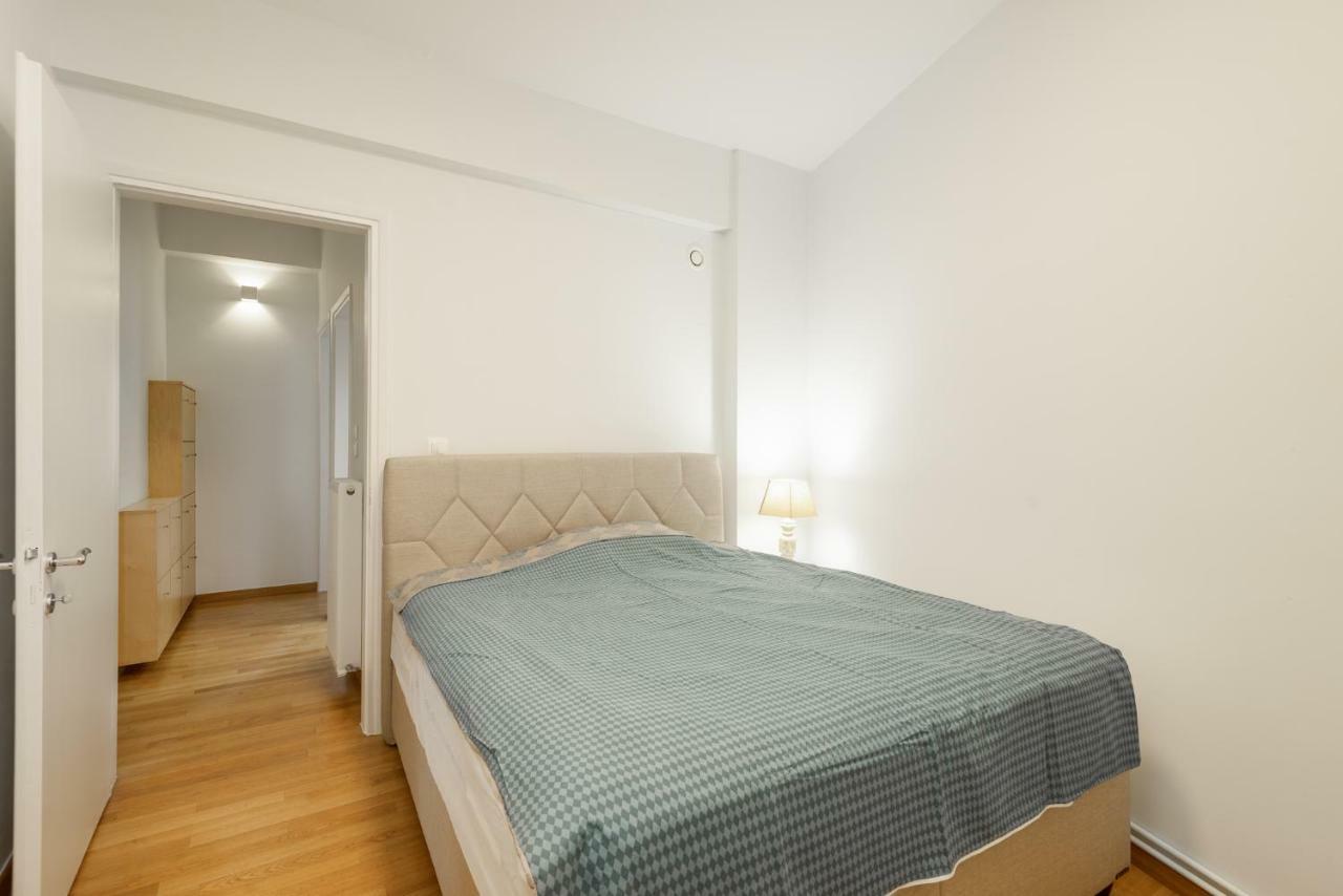 Brand-New Modern Flat In Heart Of City Солун Екстериор снимка