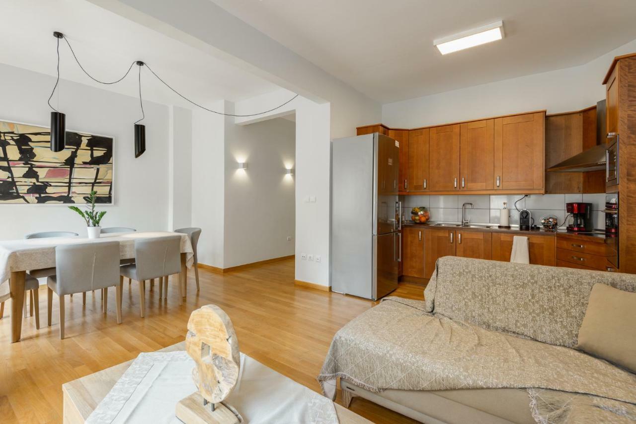 Brand-New Modern Flat In Heart Of City Солун Екстериор снимка